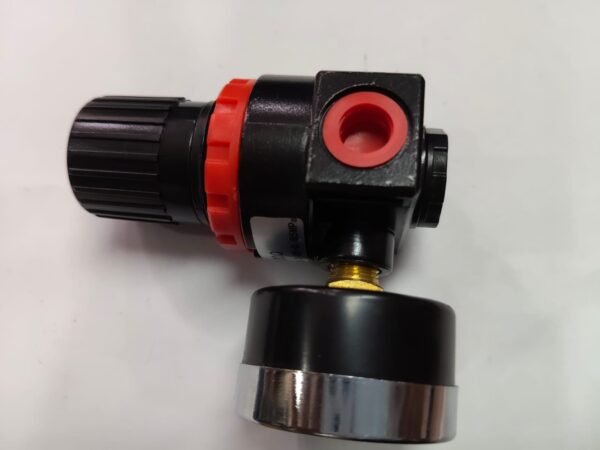 WhatsApp Image 2026-02-22 at 10.12.46 AM (1) Filtro Regulador con Manometro